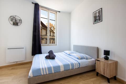 La Fosse aux Singes ~ 5 min to Fosse Dionne