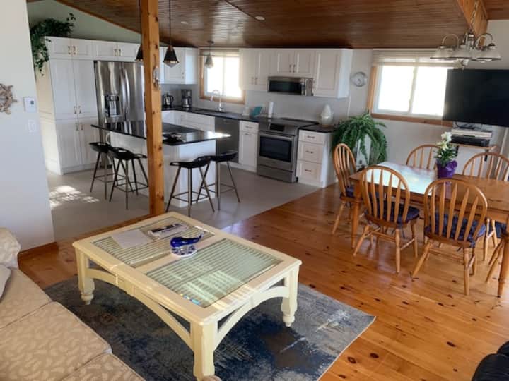 Waterfront Cottage-1000 Island-ont - Alexandria Bay, NY