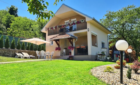 Vila Jovana - SELF CHECK IN