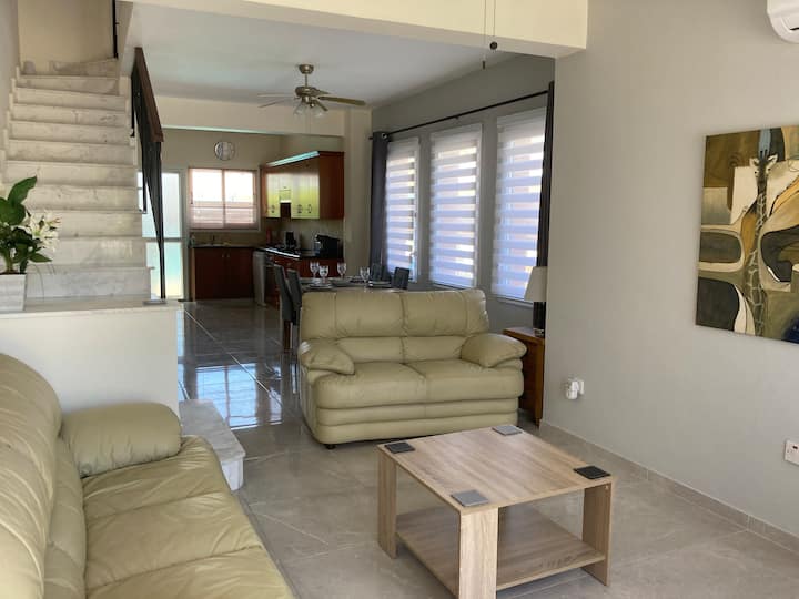 Villa Mimosa - Private Pool & Wi-fi - Kato Paphos - Paphos
