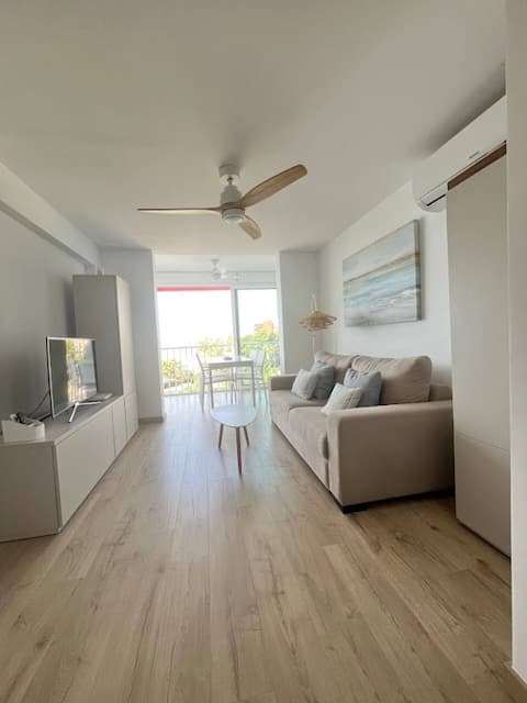 Propiedad de Airbnb exitosa: Beachfront, spectacular view en Benicàssim / Benicasim