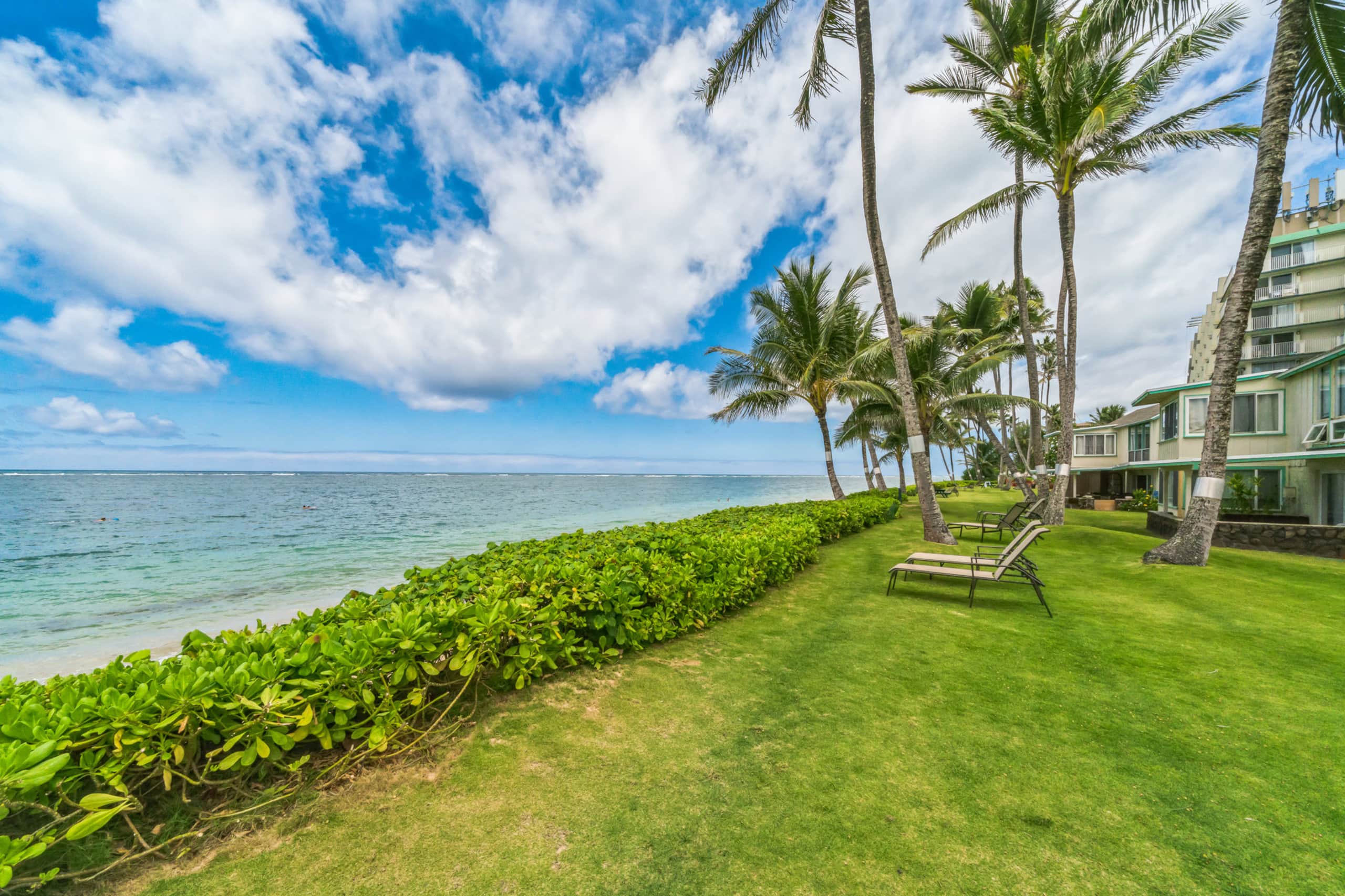 Condo in Hauula · ★4.87 · 1 bedroom · 2 beds · 1 private bath - Image 28