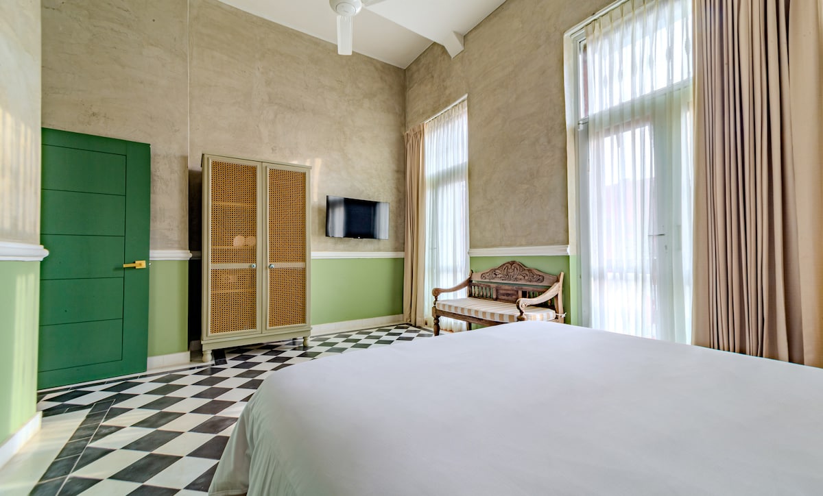 საძინებელი 4