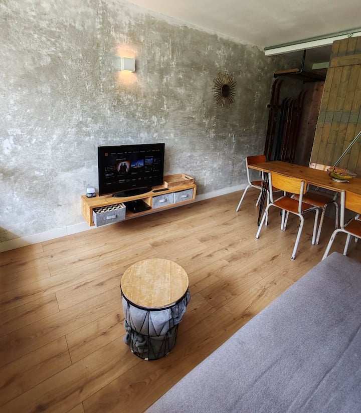 ร้านทำผม/ทีวี