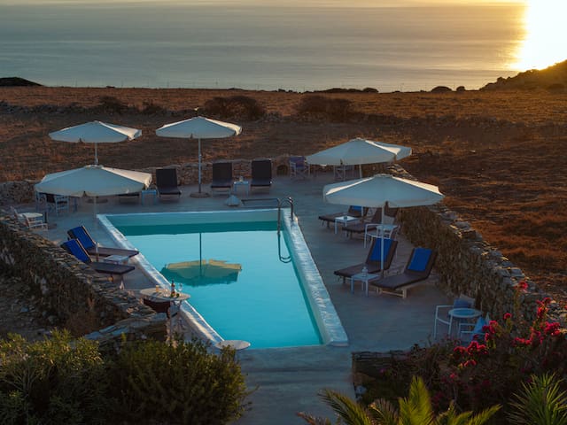 Lithia Villas – Folegandros – Villa Levanda & pool