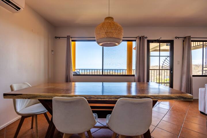 Grandiosa 2BR-2BT Ideal for family of 4-Ocean view