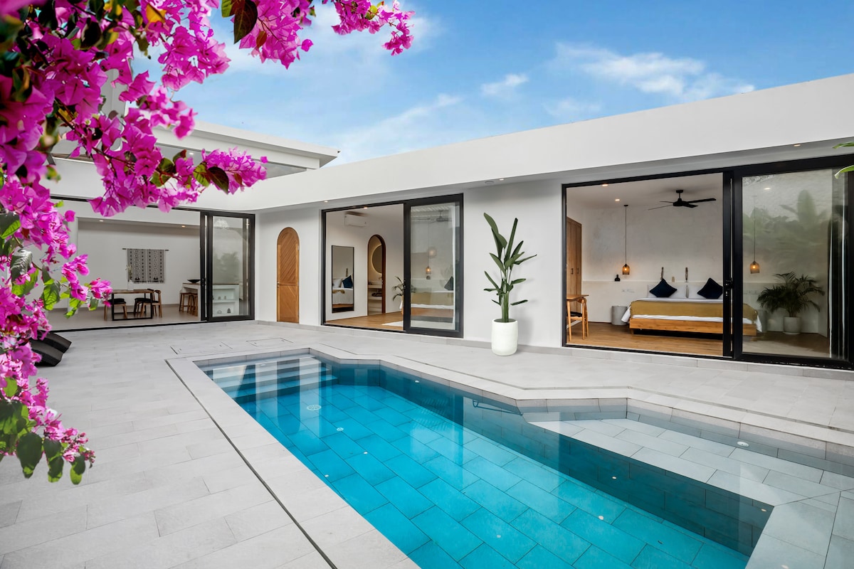 Luxury 3BR Tropical Escape near Bingin Beach