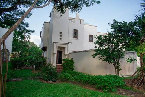 Kilimandogo residence 

Sarah's house