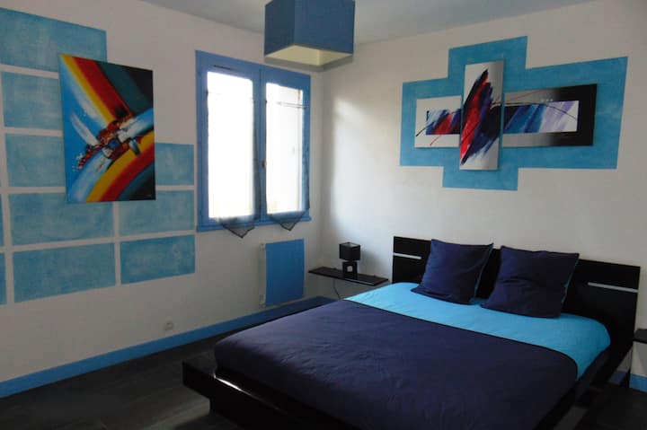 ห้องนอนพร้อมเตียงคู่ 160x200