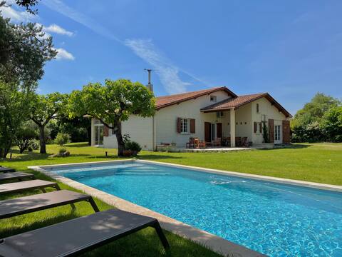 Home with pool 5 minutes from Saint-Emilion