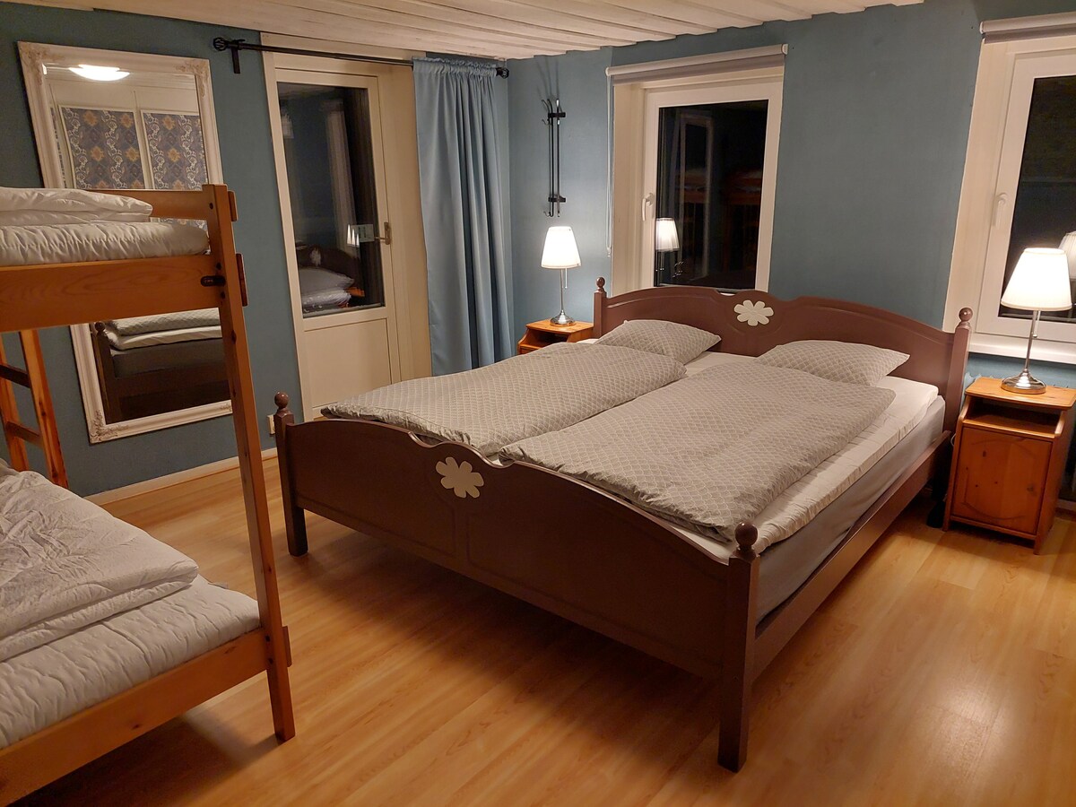 غرفة النوم 1