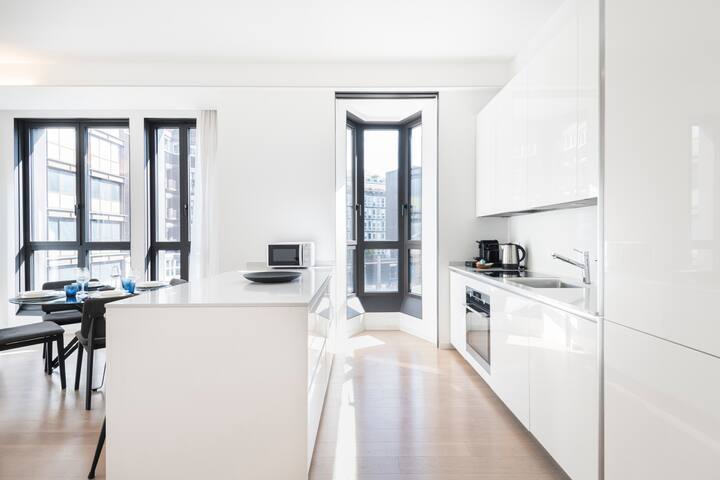 Easylife – Beautiful residence w/ rooftop in Duomo gallery image 2