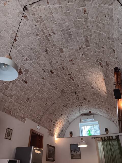 Top Airbnb: Ancient stone house in Castellana Grotte