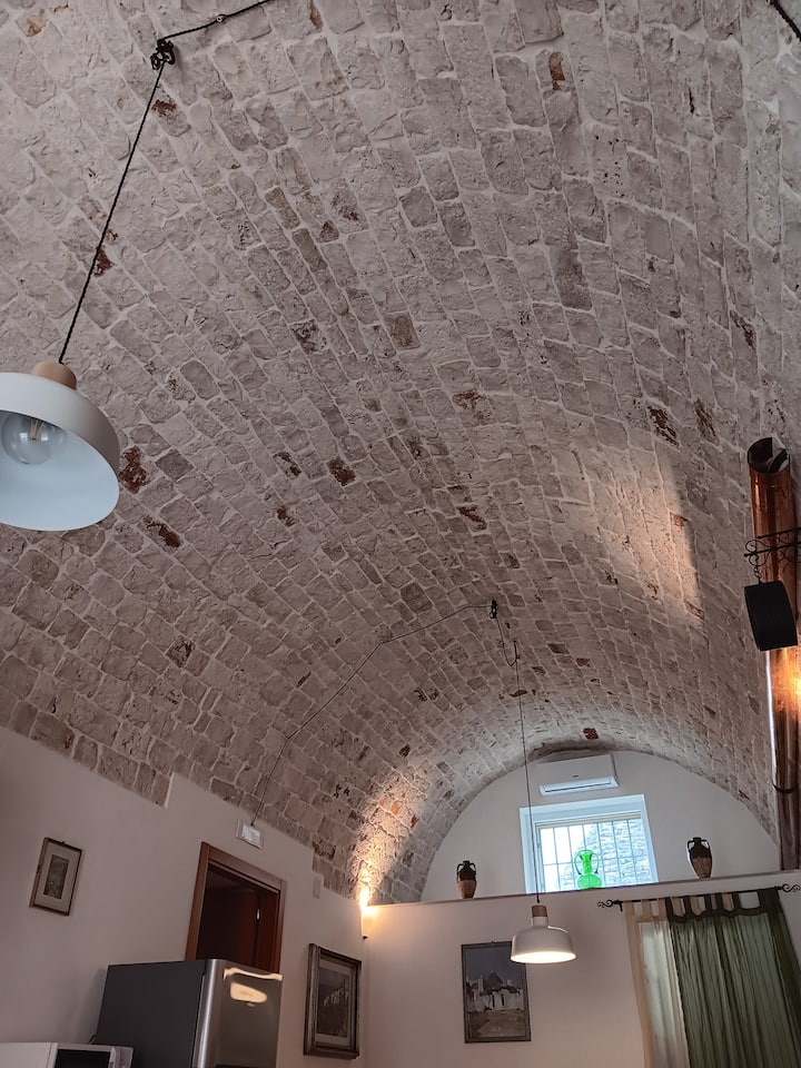 Ancient Stone House - Castellana Grotte