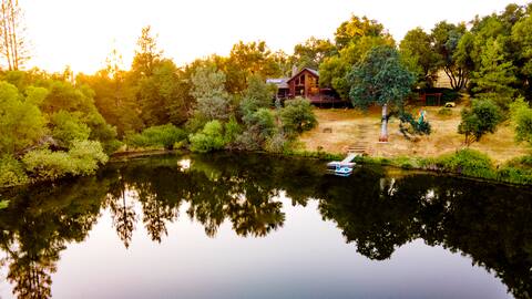 Yosemite cabin with private lake | Twin Springs