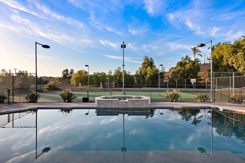 Relaxing Resort-Style Villa