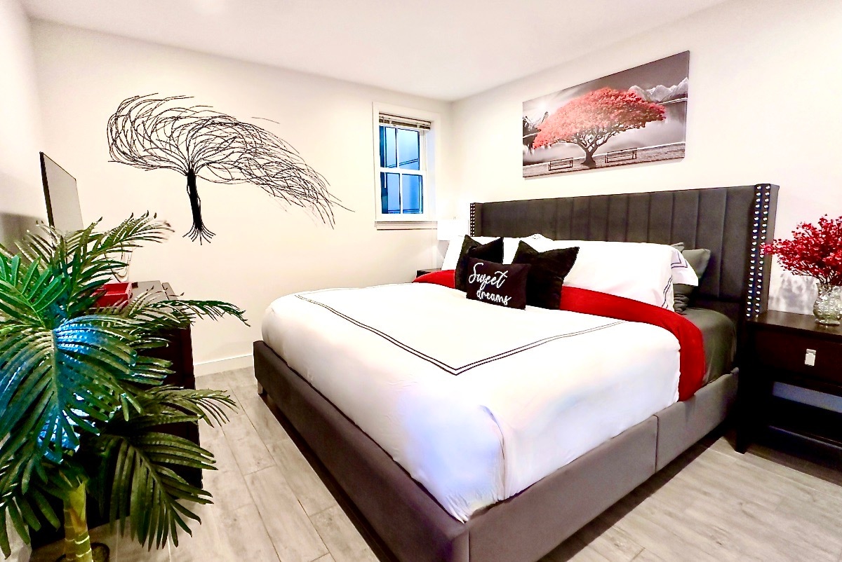 Luxury 2BR Apartment in Vibrant Logan Circle, DC! - Apartments for
