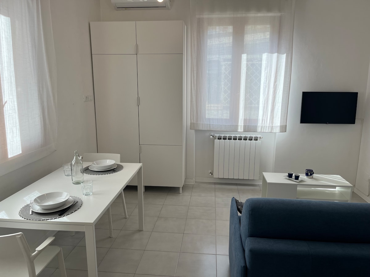 Popular Airbnb listing: Two-room apartment in the center 450 meters from the sea in Pescara