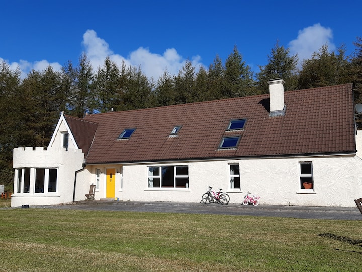 Enclosure in Clooncoose, Teeskagh