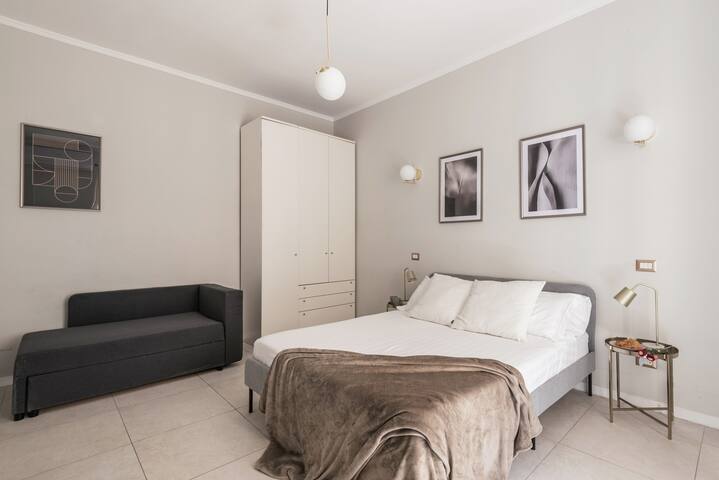 The Best Rent- Bright apartment in San Pietro gallery image 2