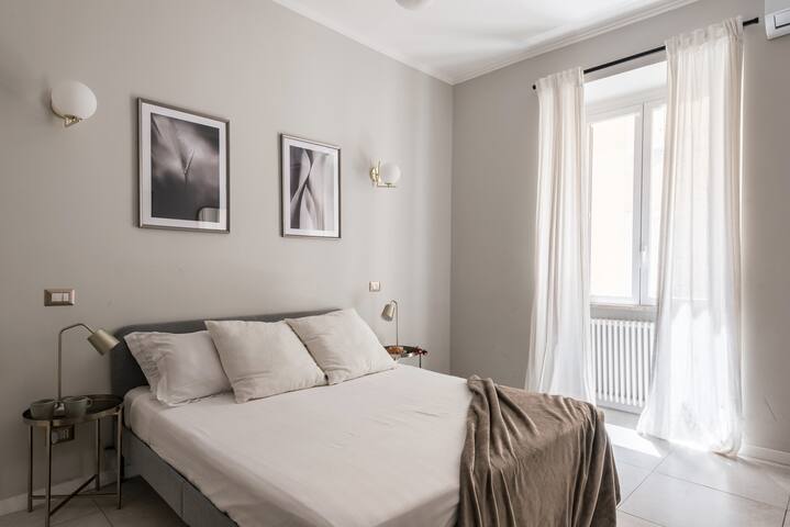 The Best Rent- Bright apartment in San Pietro gallery image 3