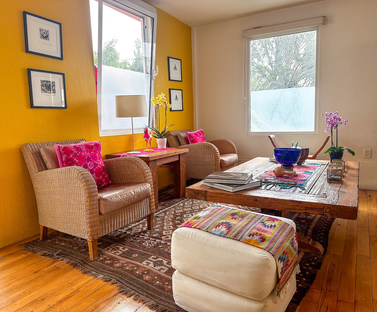 Top Airbnb: Loft with Soul – Private Deck & Natural Light en Escandón 1ª Sección