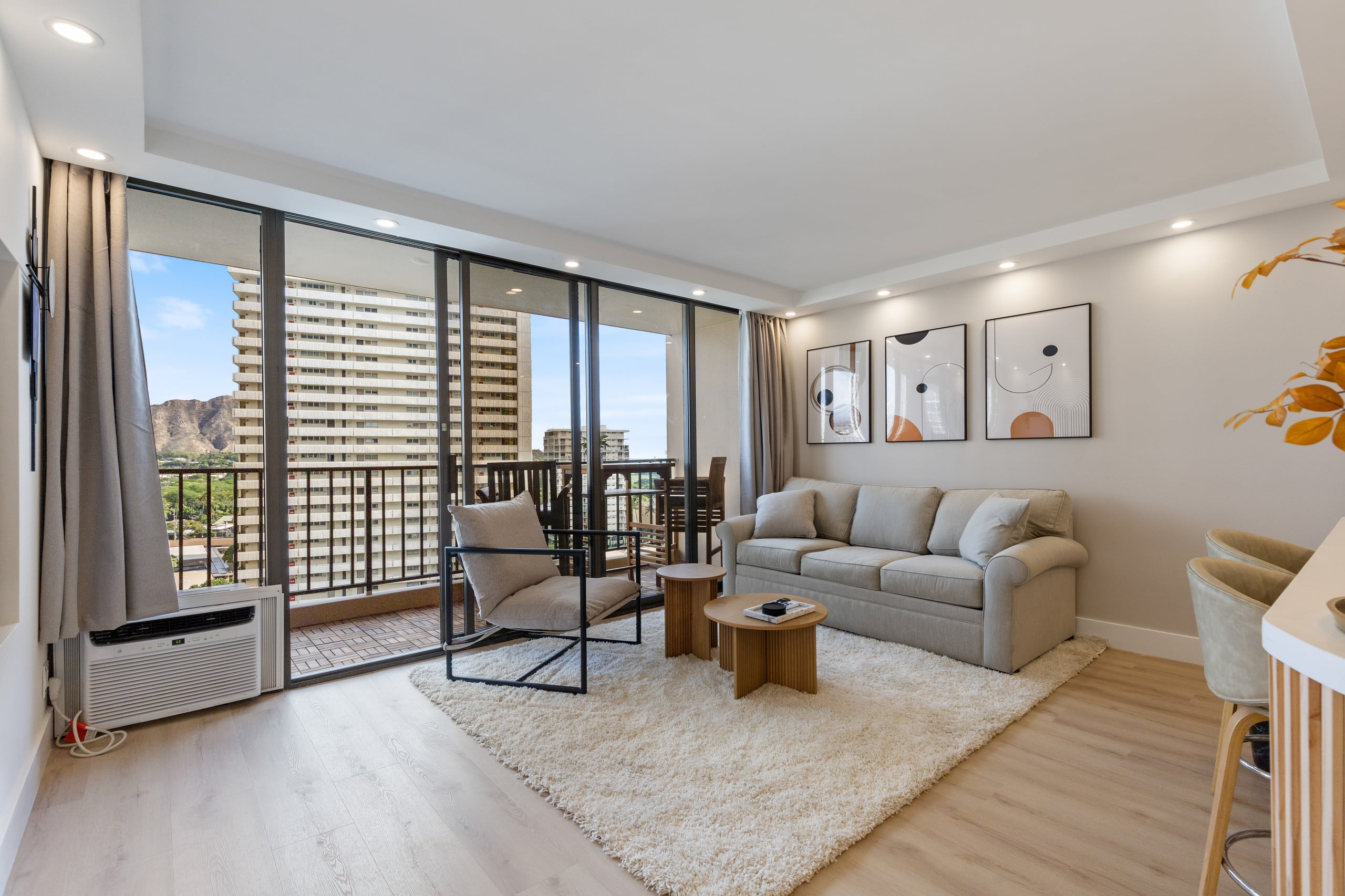 Hotel in Honolulu · ★4.71 · 1 bedroom · 3 beds · 1 private bath - Image 3