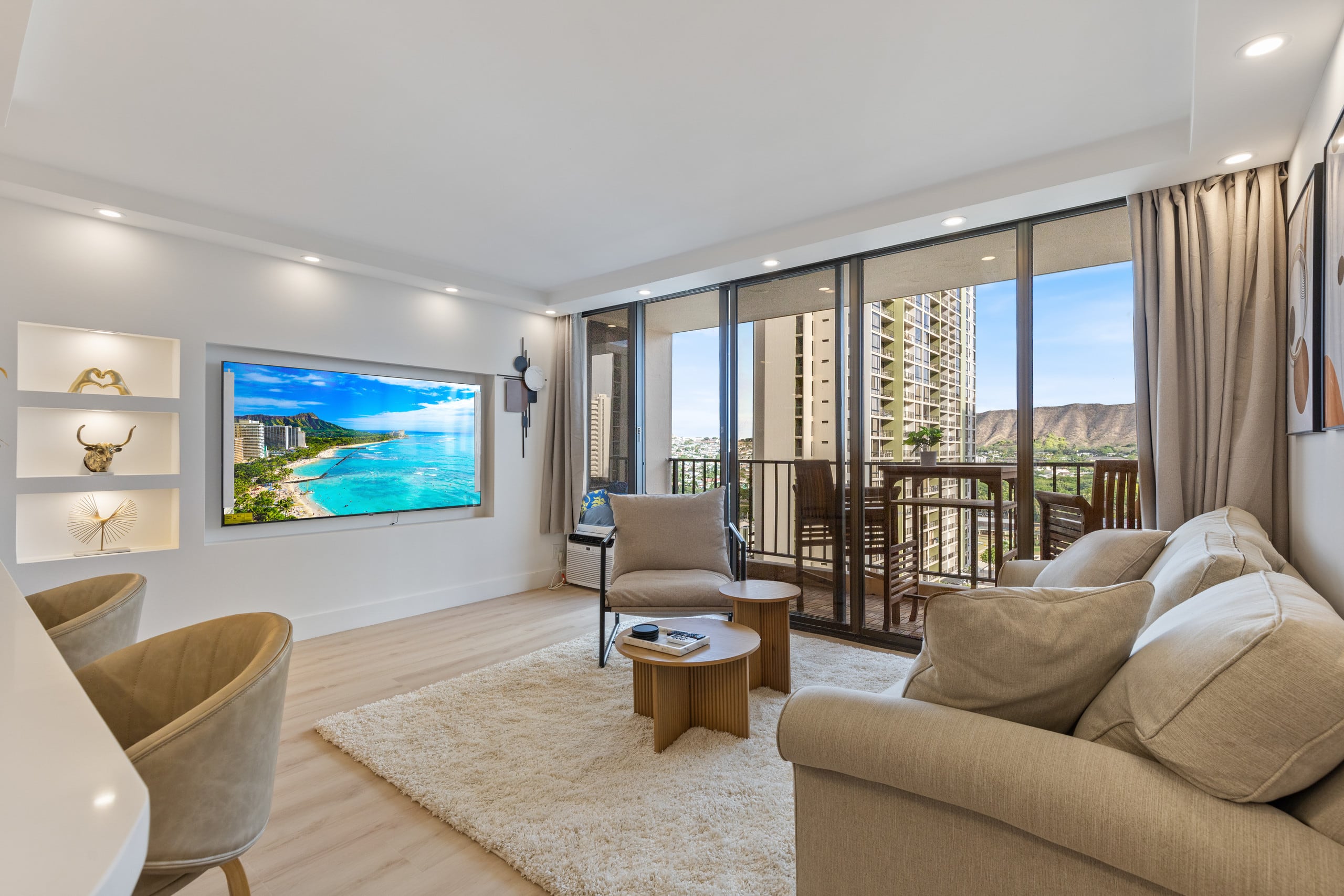 Hotel in Honolulu · ★4.71 · 1 bedroom · 3 beds · 1 private bath - Image 5