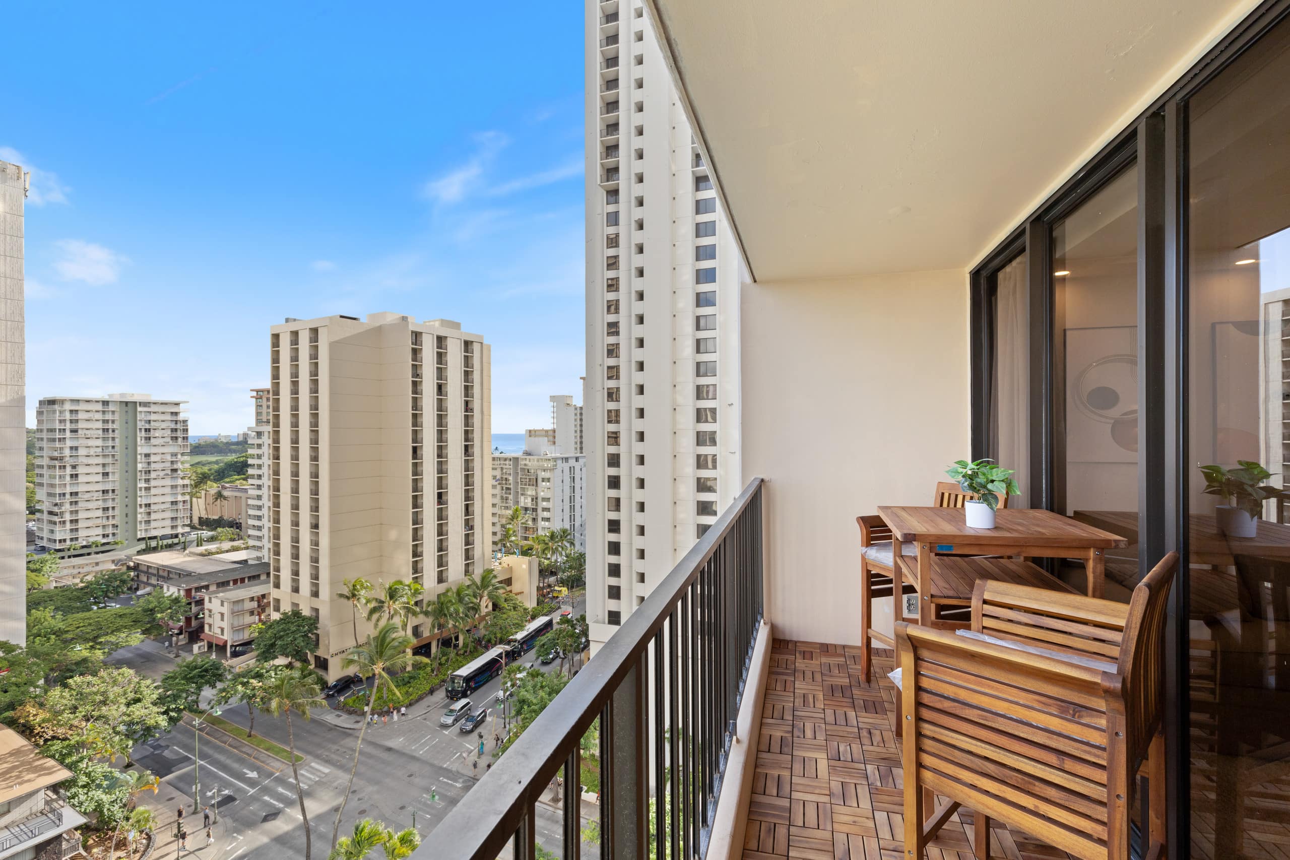 Hotel in Honolulu · ★4.71 · 1 bedroom · 3 beds · 1 private bath - Image 17