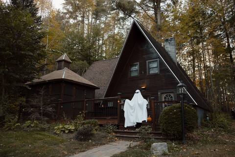 Cozy Aframe in White Mountains near hiking