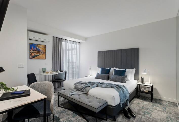 3 Bedroom – Entire Aparment with Balcony gallery image 4