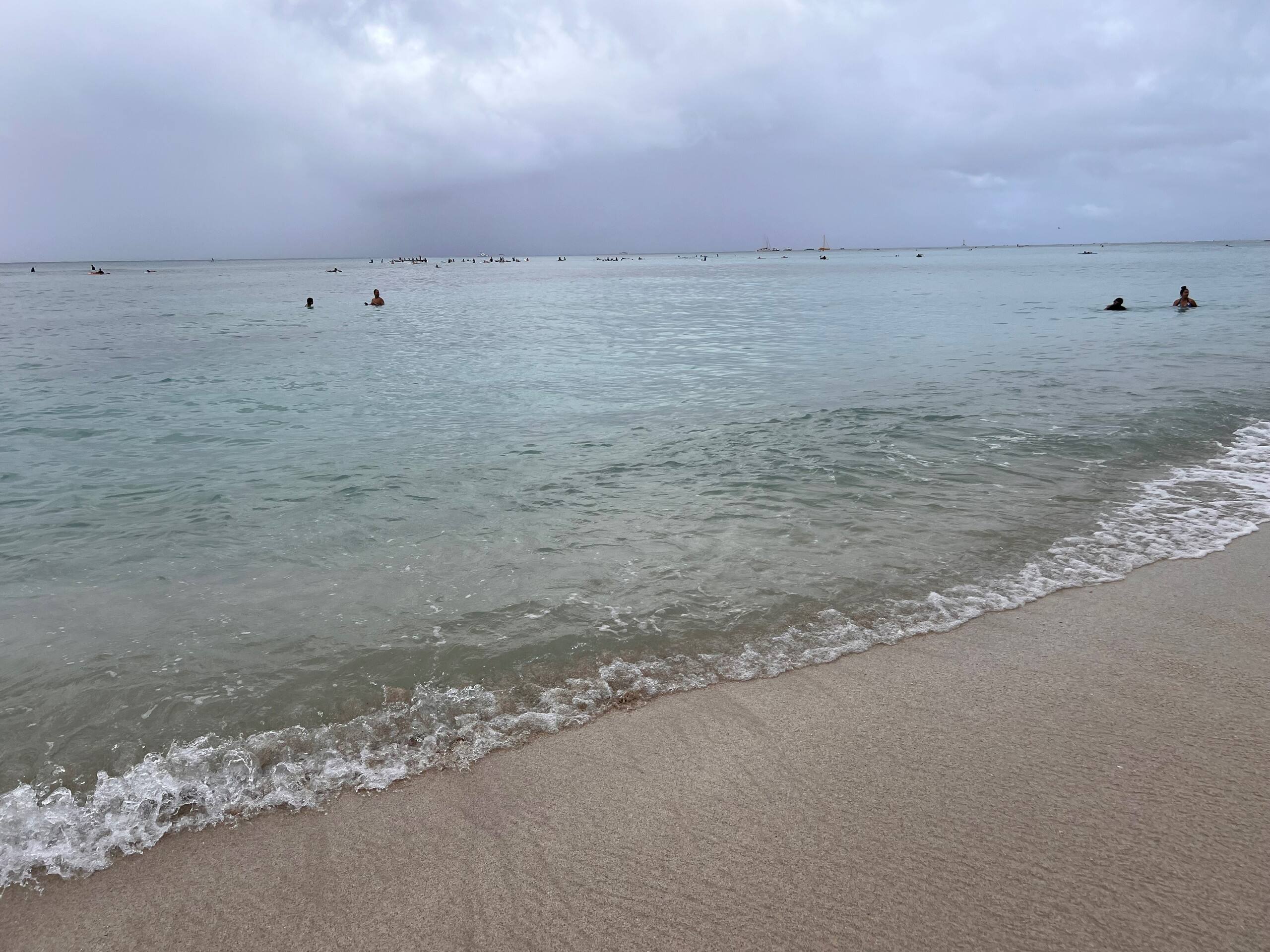 Condo in Honolulu · ★4.82 · Studio · 2 beds · 1 private bath - Image 29