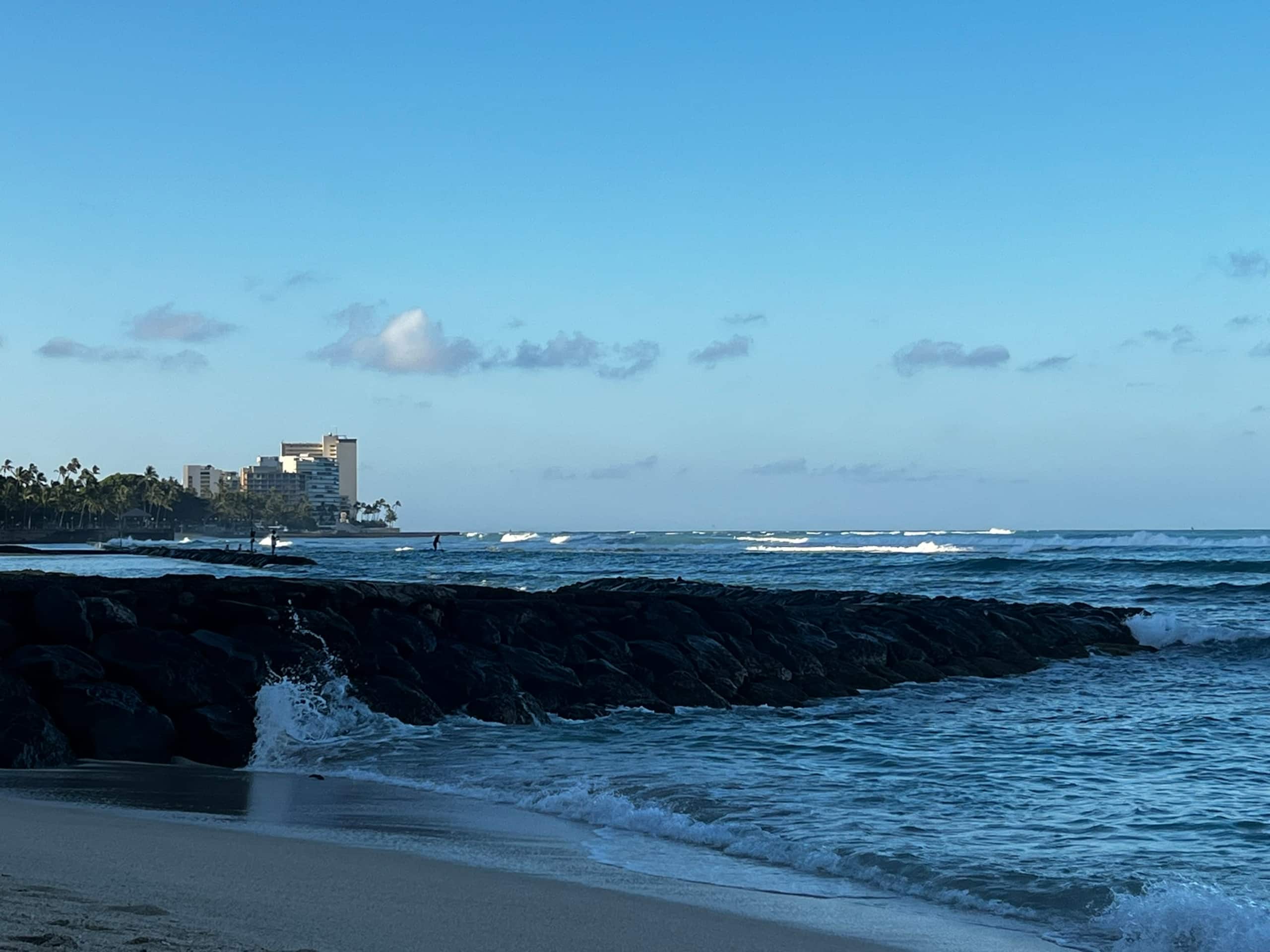 Condo in Honolulu · ★4.82 · Studio · 2 beds · 1 private bath - Image 38