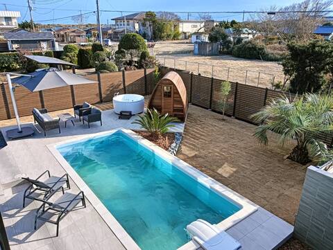 I [ColorBeeVilla Kujukuri Shirako] Swimming Pool Rental Villa/Sauna/BBQ/Dog Run