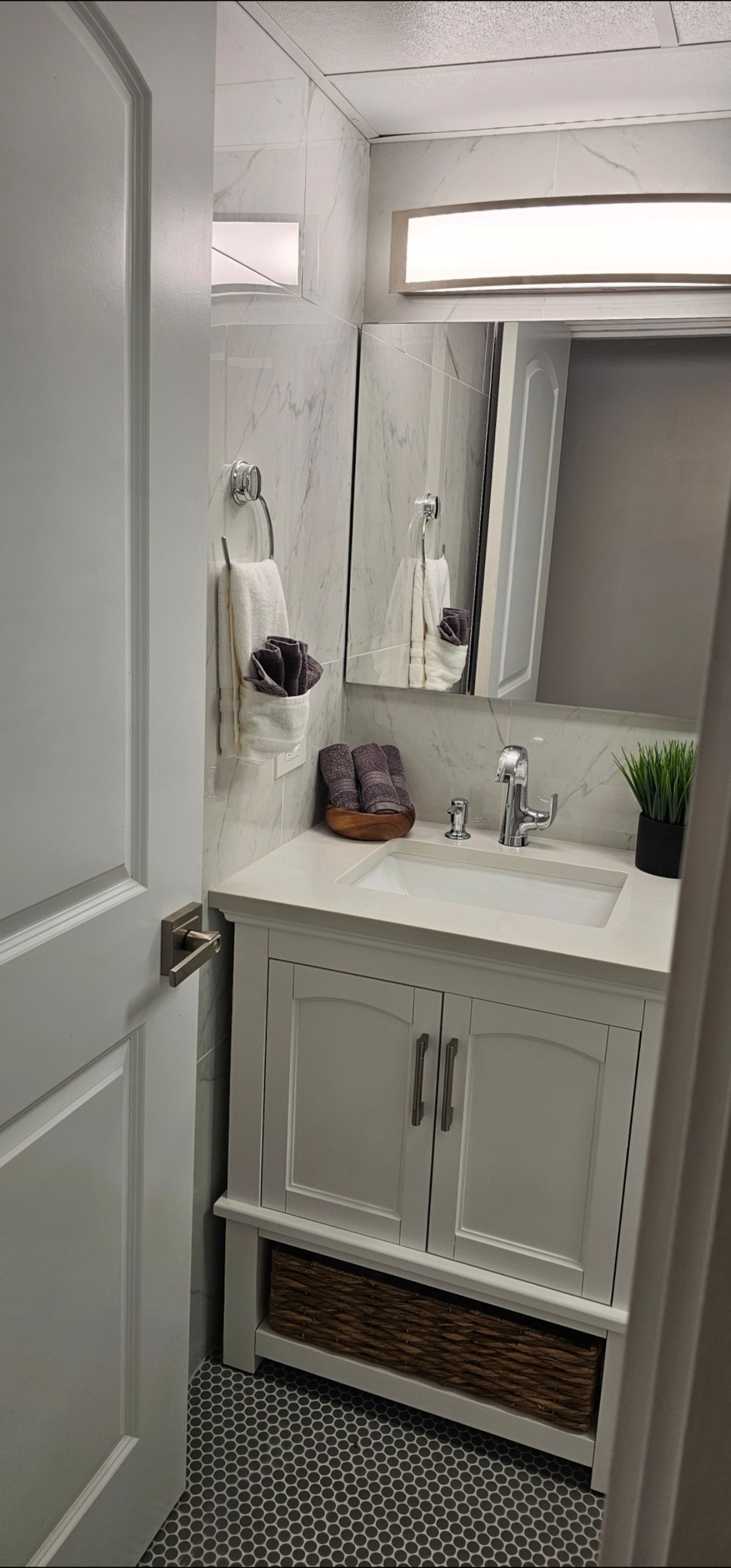 New 2 Bedroom Condo! - Image 14