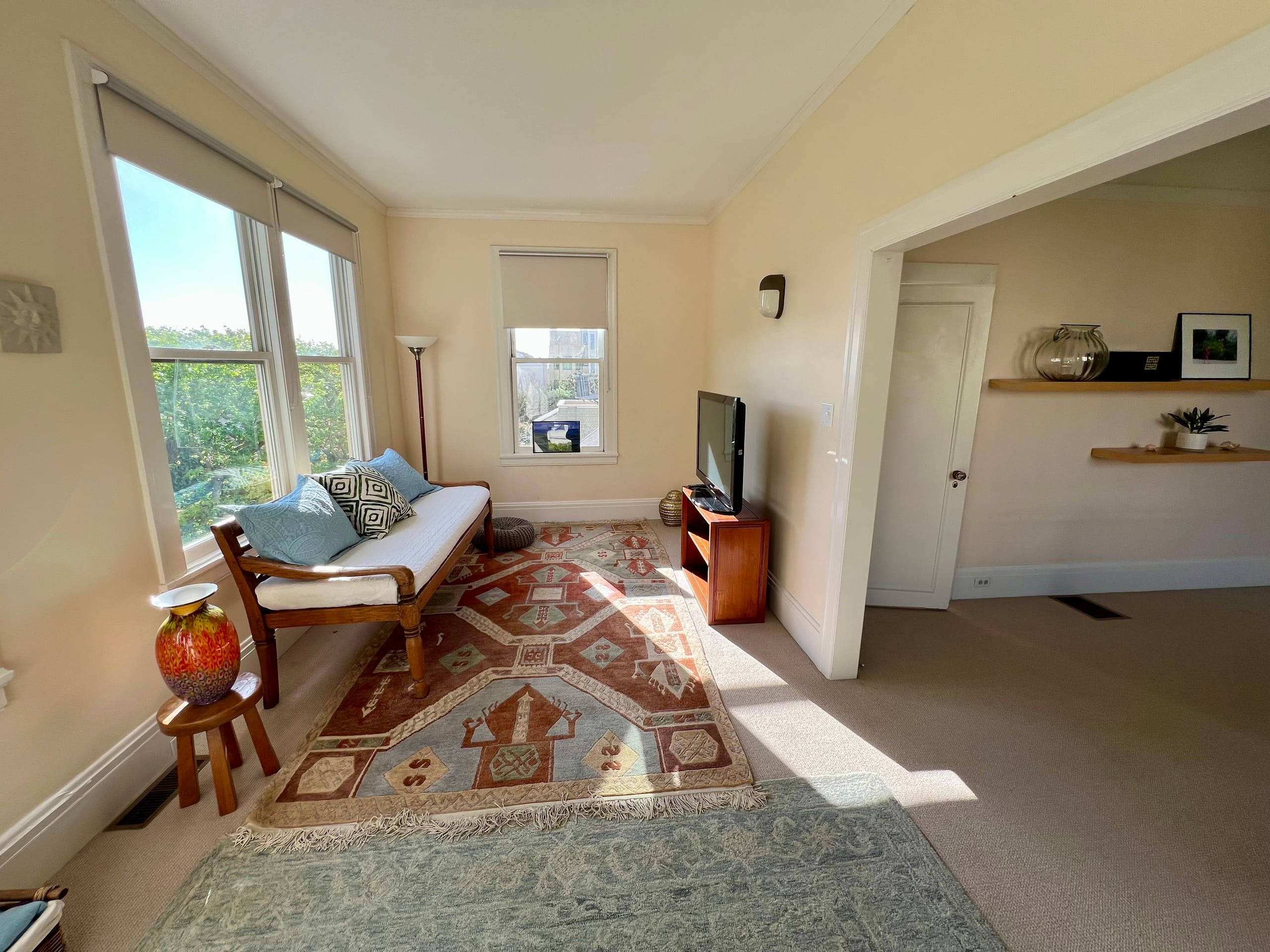 Home in San Francisco · ★4.95 · 4 bedrooms · 5 beds · 2.5 baths - Image 11
