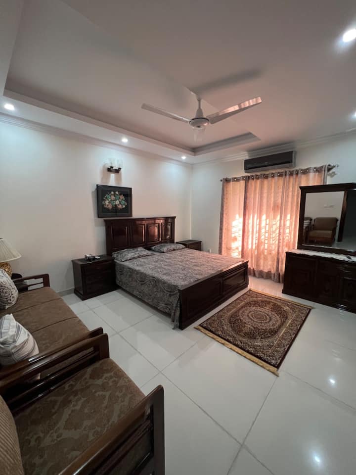 غرفة النوم 2