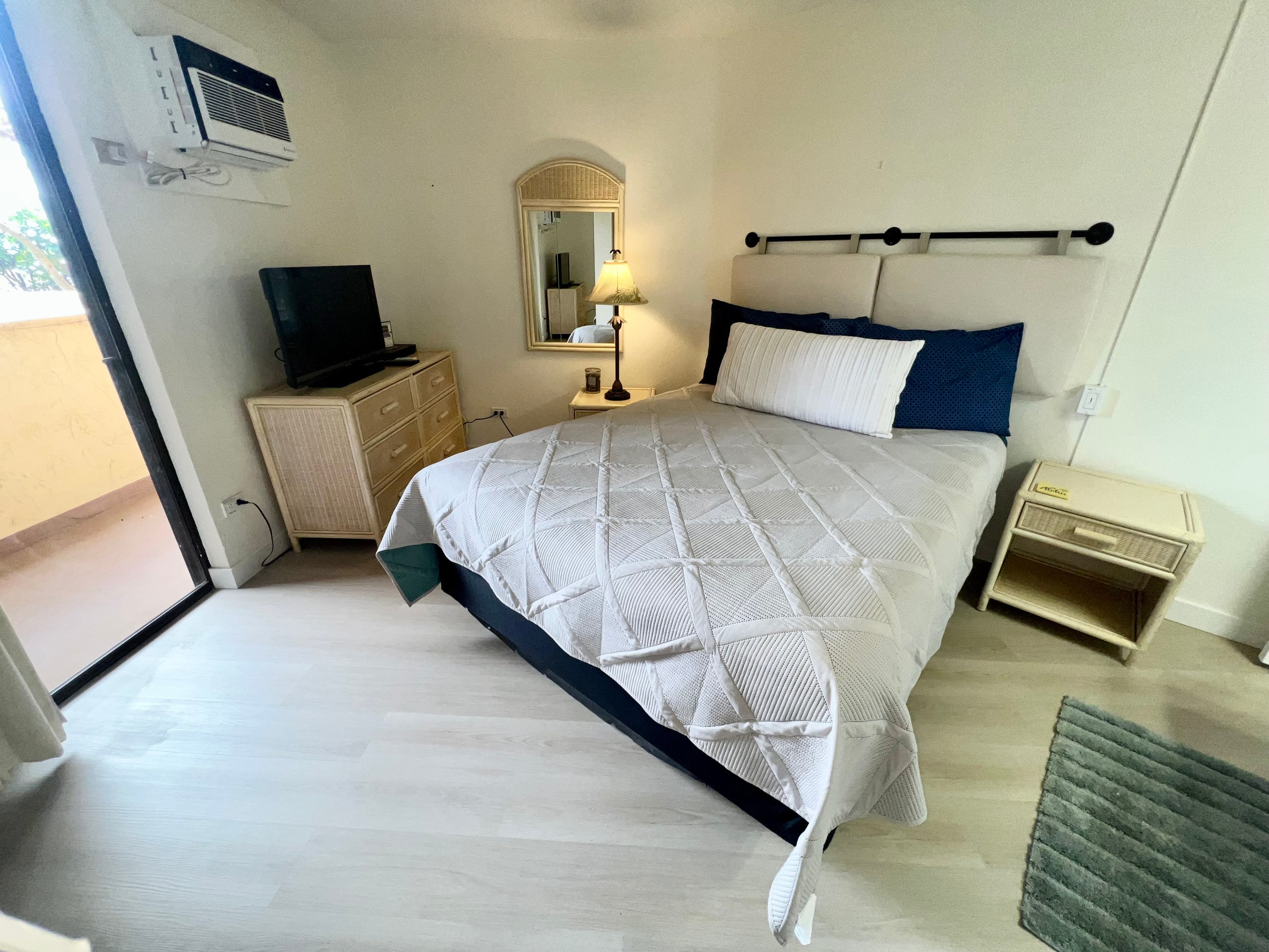 South Maui Beach Front Condo - Image 29