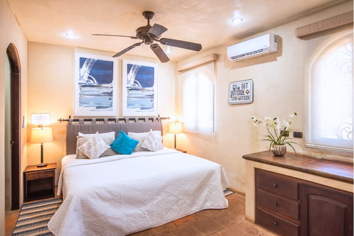 Bustani ya starehe na mtindo.