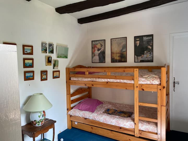 Schlafzimmer 4