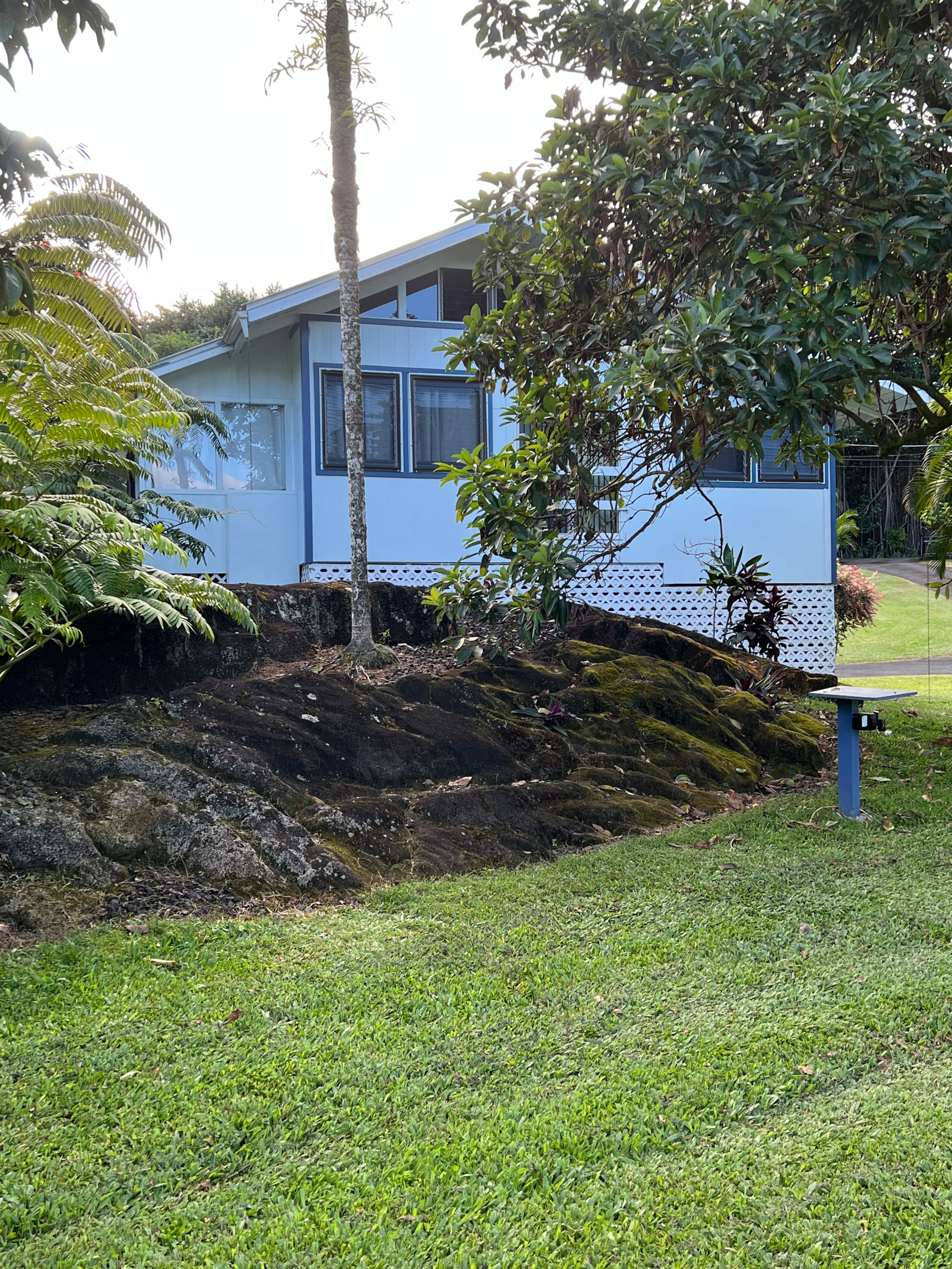 Home in Hilo · ★5.0 · 1 bedroom · 2 beds · 1 private bath - Image 118