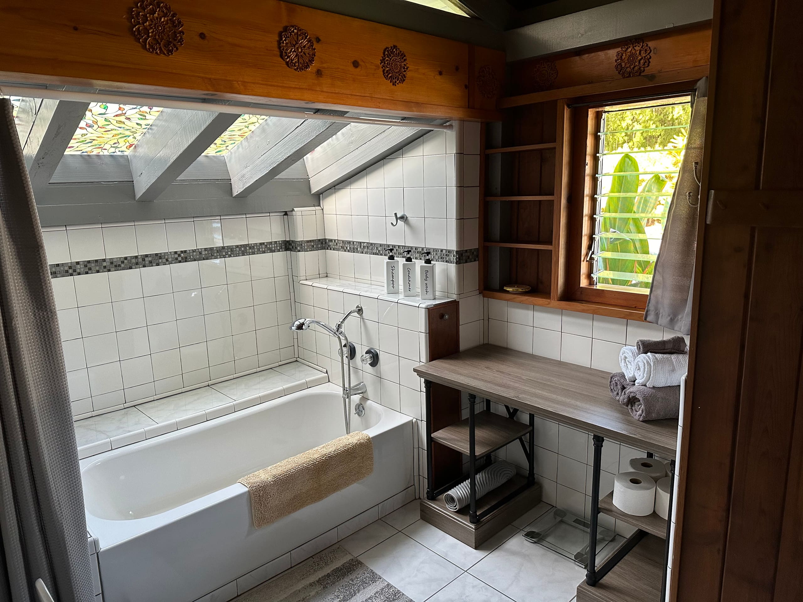 Home in Hilo · ★5.0 · 1 bedroom · 2 beds · 1 private bath - Image 40