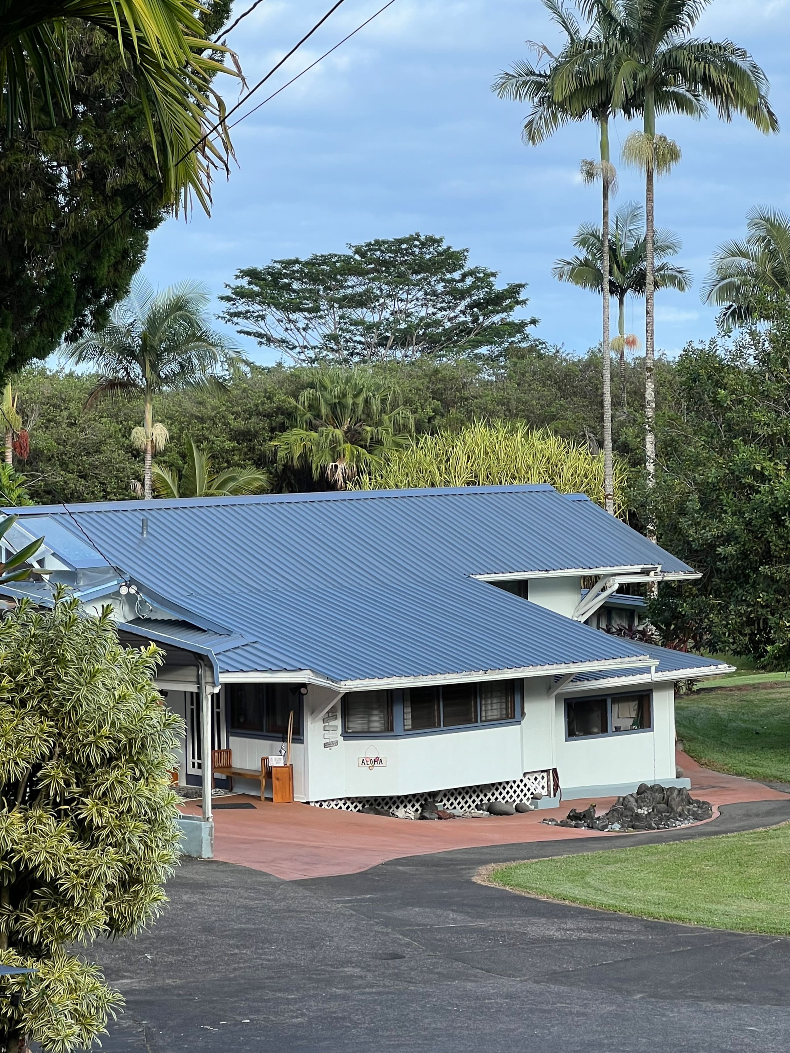 Home in Hilo · ★5.0 · 1 bedroom · 2 beds · 1 private bath - Image 117
