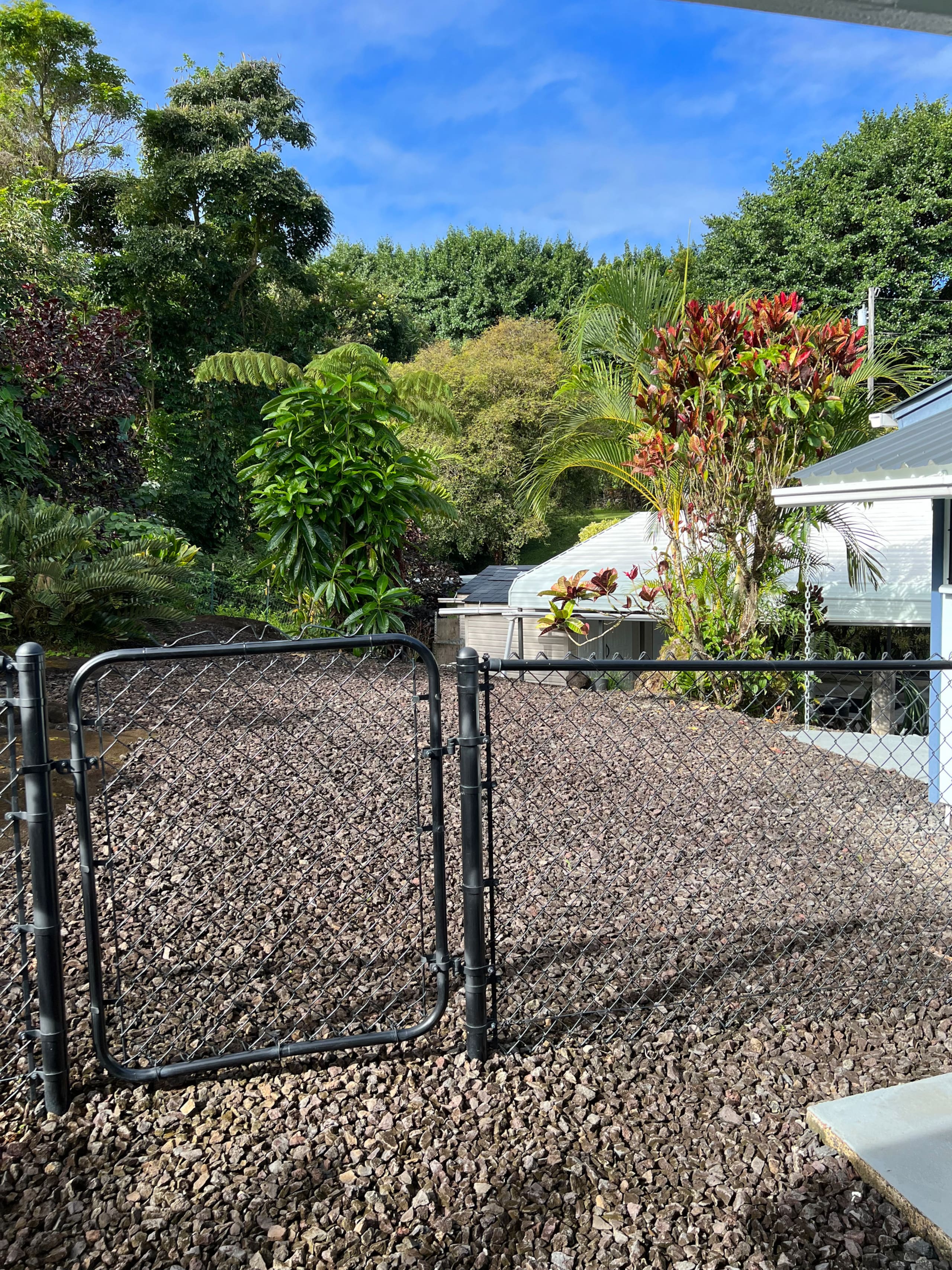 Home in Hilo · ★5.0 · 1 bedroom · 2 beds · 1 private bath - Image 108