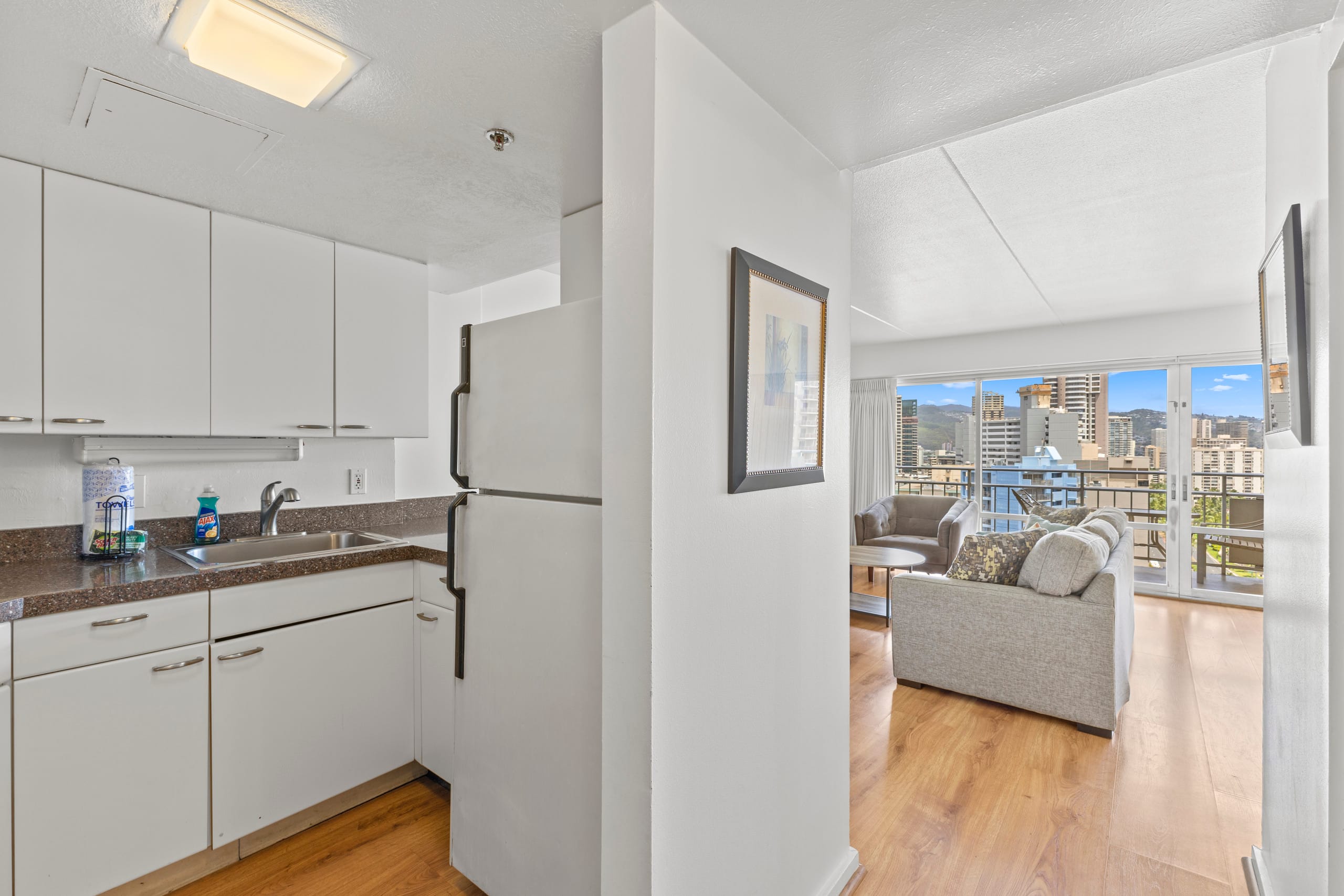 Condo in Honolulu · ★4.78 · 1 bedroom · 2 beds · 1 private bath - Image 10