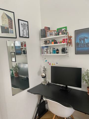 Stylish Classic Apartment Ideal for Big Families gallery image 5