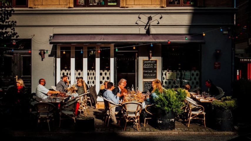 Stylish Classic Apartment Ideal for Big Families gallery image 3