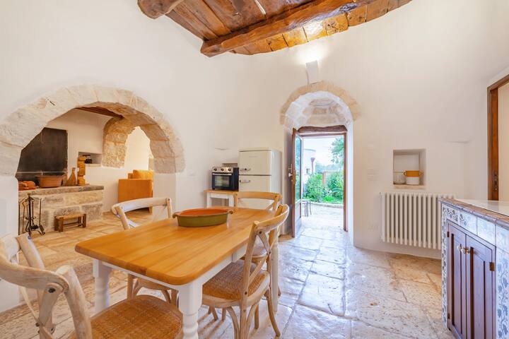 Portico – Heated pool -Trulli 4 apartments gallery image 5