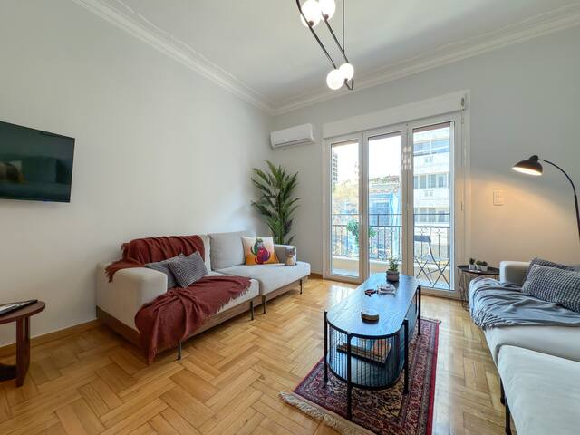 Acropolis view 4 bedroom flat gallery image 2