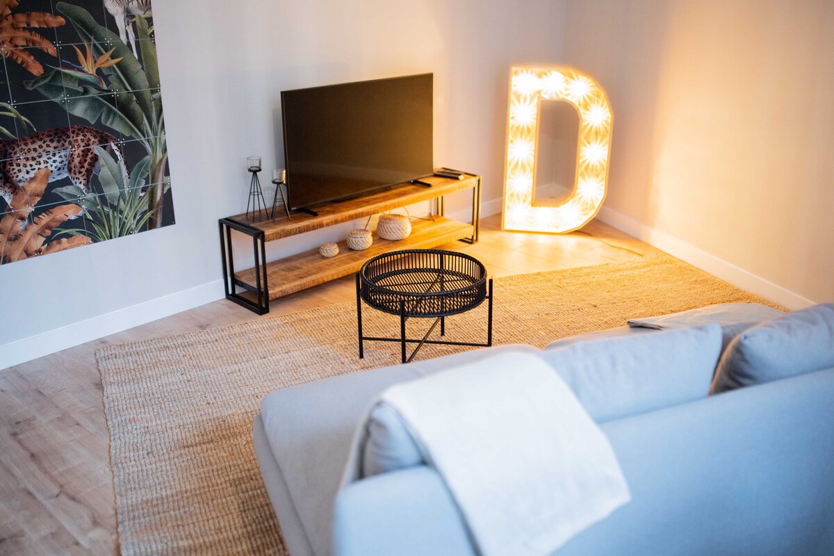 Top performing Airbnb: BS3 Urban Escape 2BDR Apartment in Stadsdriehoek